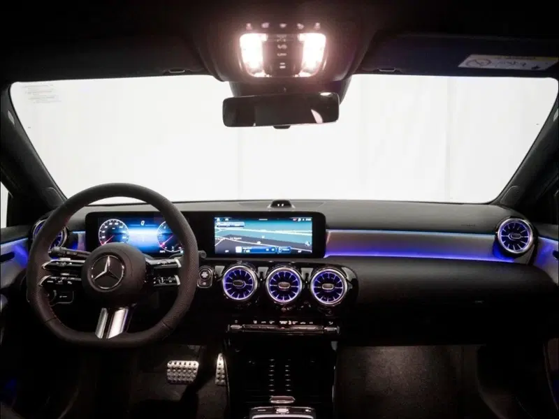 Mercedes-Benz Classe A Sedan nuova a Ancona (16)