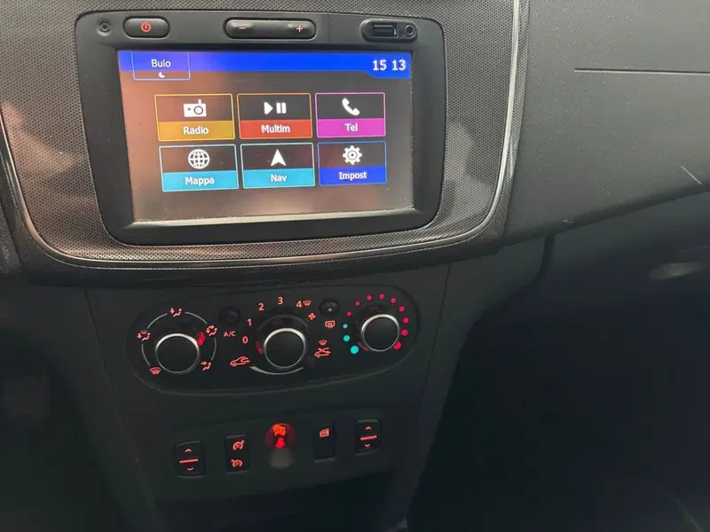 Dacia Sandero usata a Torino (12)