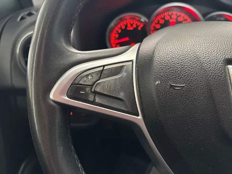 Dacia Sandero usata a Torino (14)