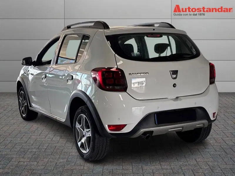 Dacia Sandero usata a Torino (5)