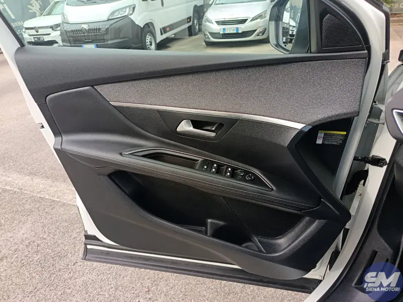 Peugeot 3008 usata a Siena (17)