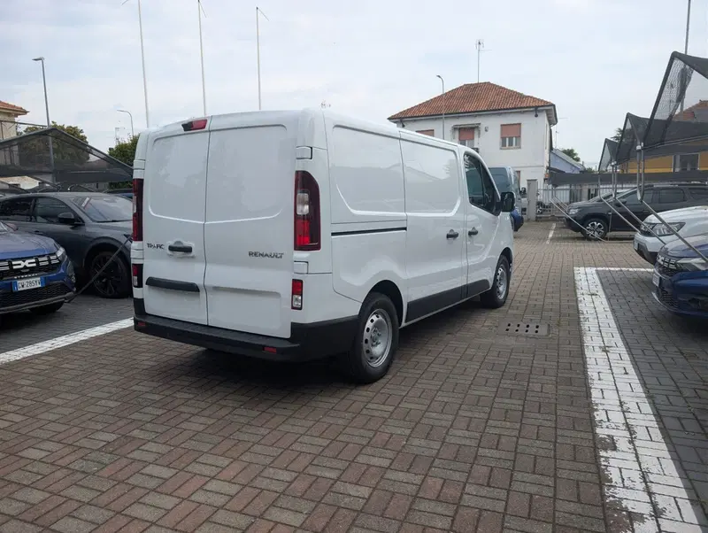 Renault Trafic Furgone usata a Pavia (13)