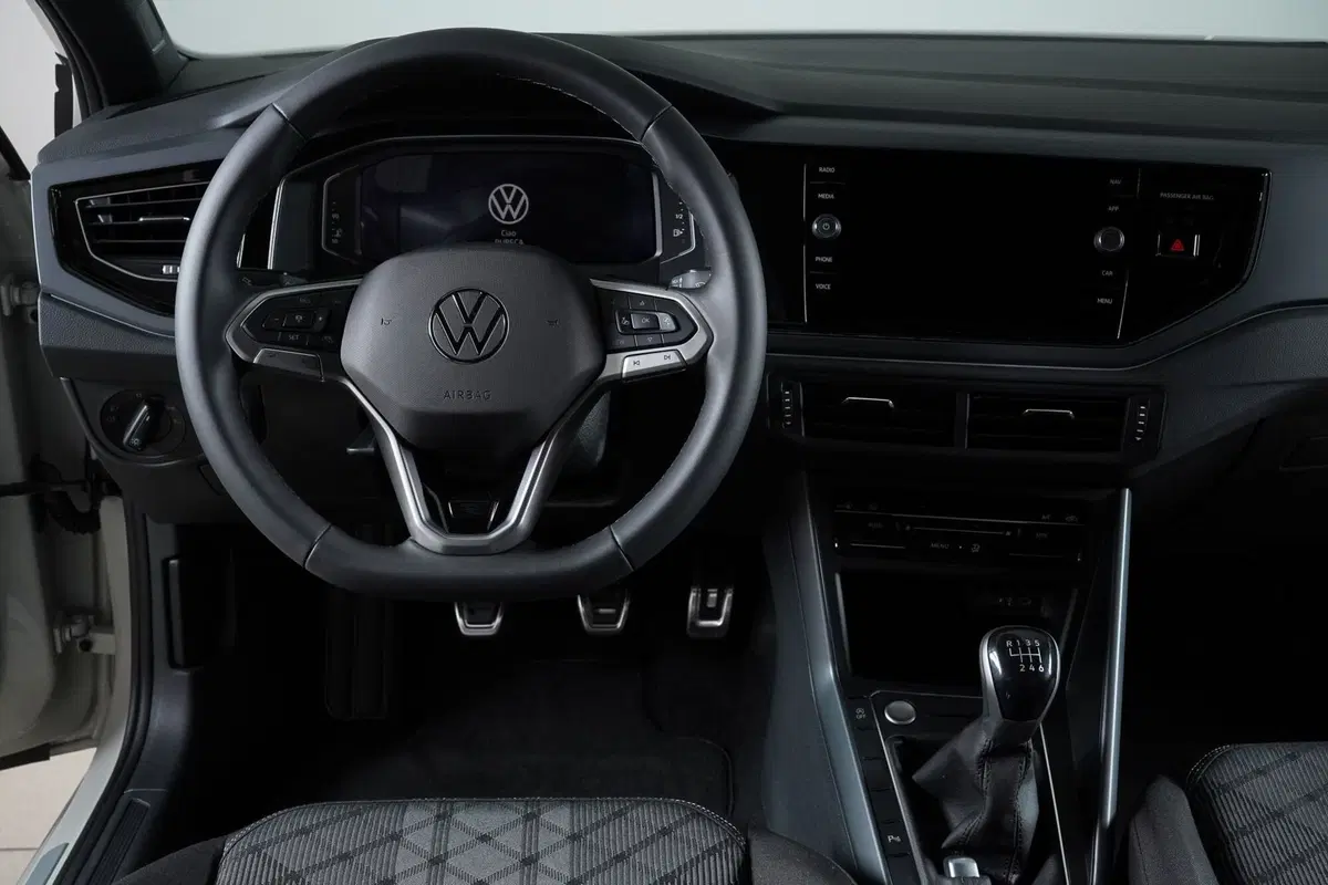 Volkswagen Taigo nuova a Perugia (16)