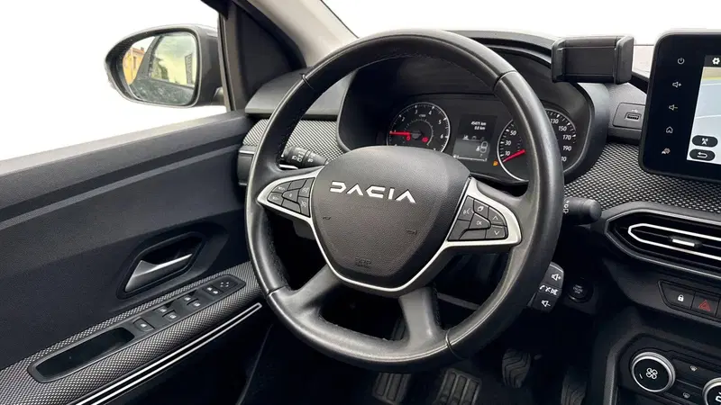 Dacia Jogger usata a Treviso (12)