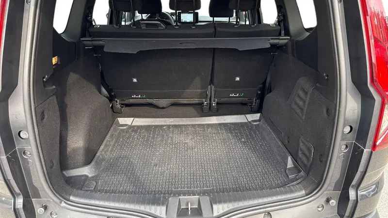 Dacia Jogger usata a Treviso (16)