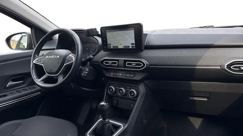 Dacia Jogger usata a Treviso (6)