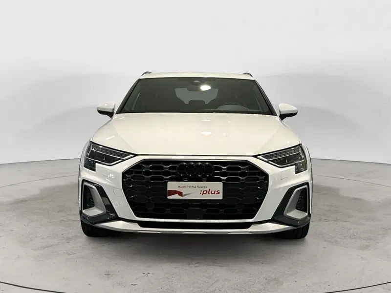 Audi A3 allstreet usata a Caserta (2)
