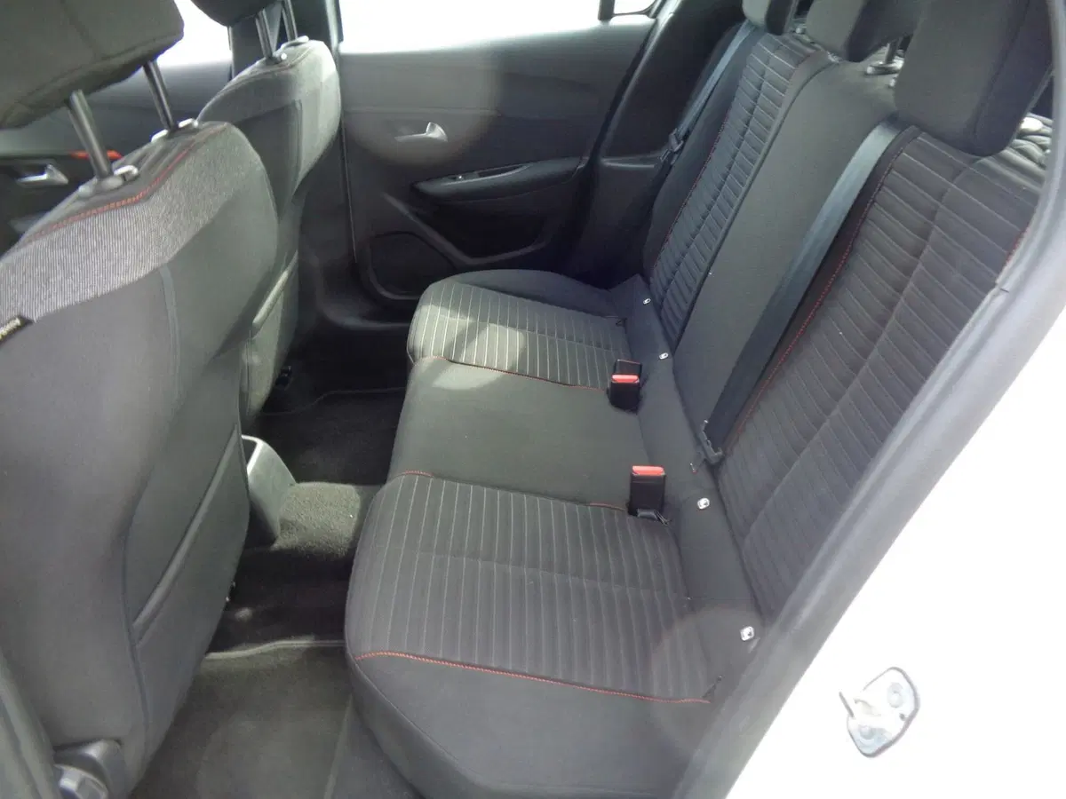Peugeot 208 usata a Treviso (9)