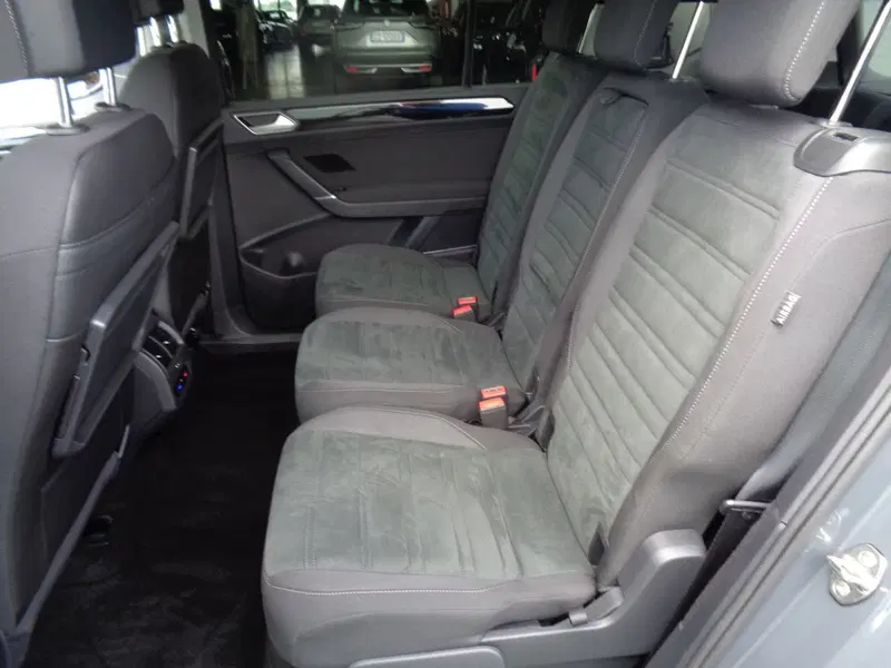 Volkswagen Touran usata a Treviso (10)