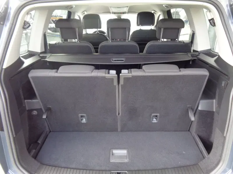 Volkswagen Touran usata a Treviso (18)
