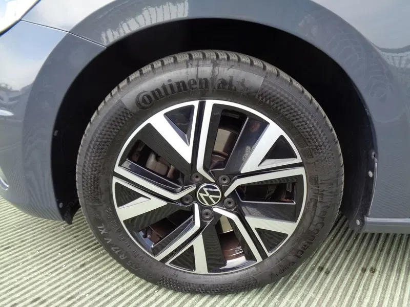 Volkswagen Touran usata a Treviso (6)