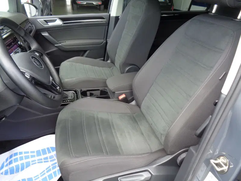 Volkswagen Touran usata a Treviso (9)