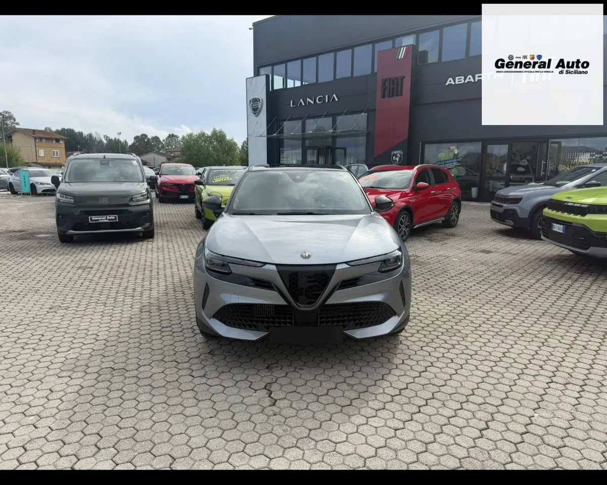 Alfa Romeo Junior usata a Lucca (2)