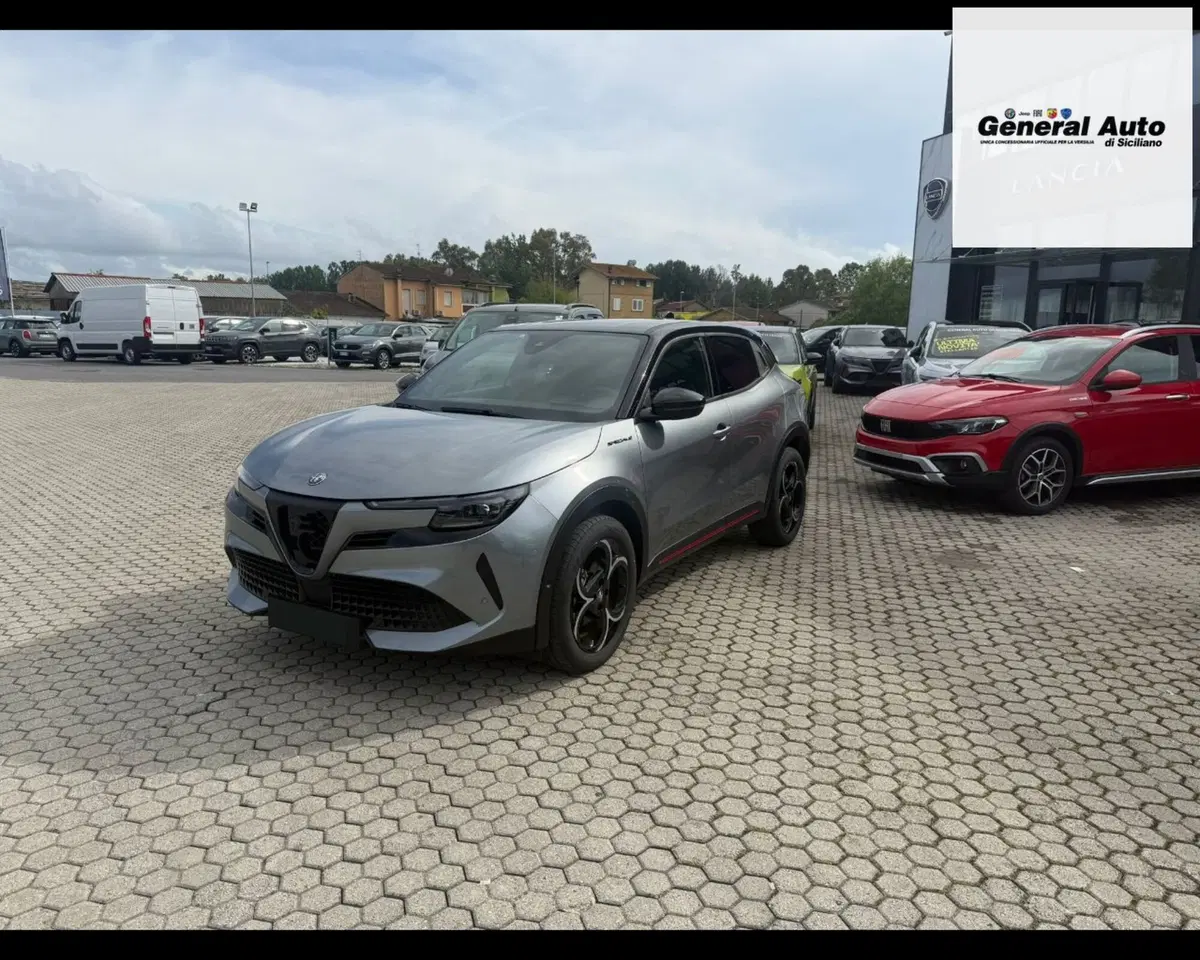 Alfa Romeo Junior usata a Lucca (3)