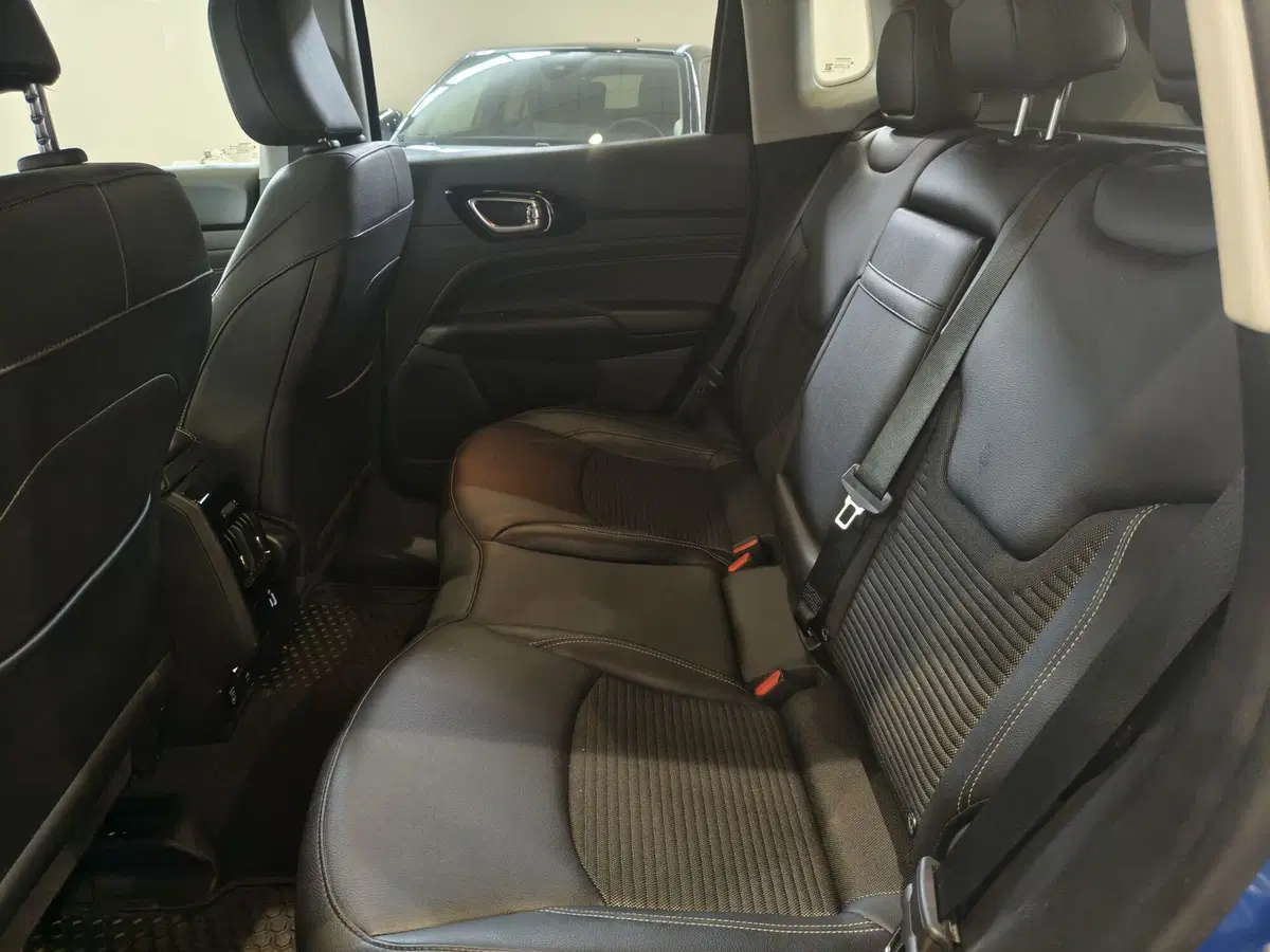 Jeep Compass usata a Vercelli (11)