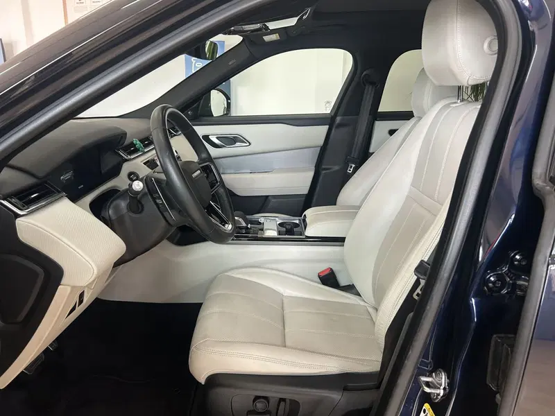 Land Rover Range Rover Velar usata a Bari (13)