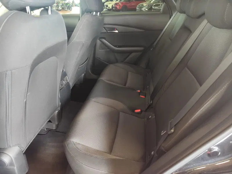 Mazda CX-30 usata a Milano (13)