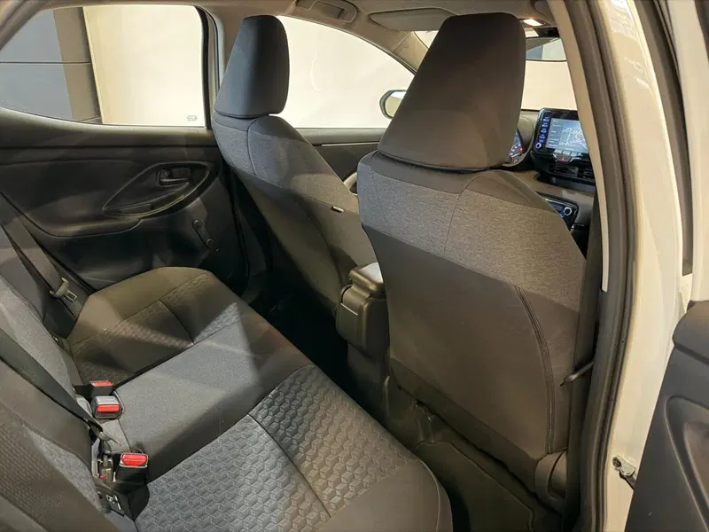 Toyota Yaris usata a Monza e Brianza (15)