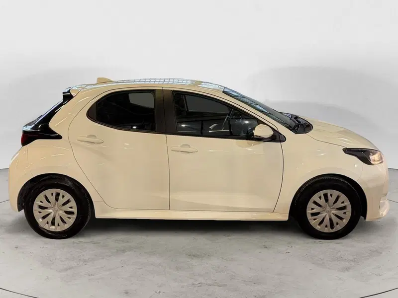 Toyota Yaris usata a Monza e Brianza (7)