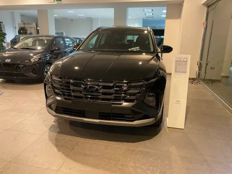 Hyundai Tucson nuova a Benevento (6)