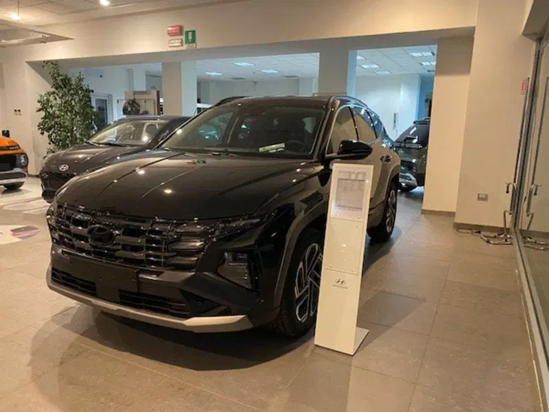 Hyundai Tucson nuova a Benevento (7)