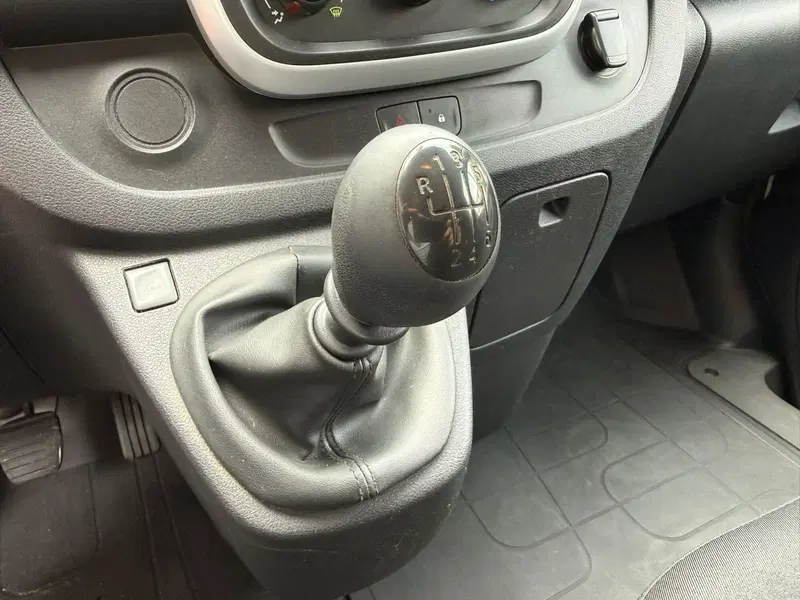 Renault Trafic Furgone usata a Brescia (11)