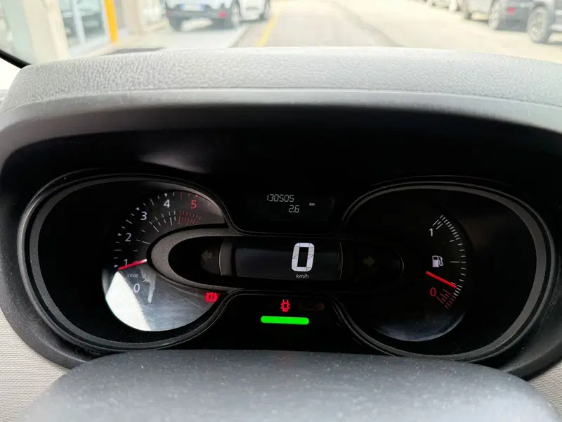 Renault Trafic Furgone usata a Brescia (12)