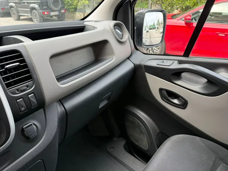 Renault Trafic Furgone usata a Brescia (9)