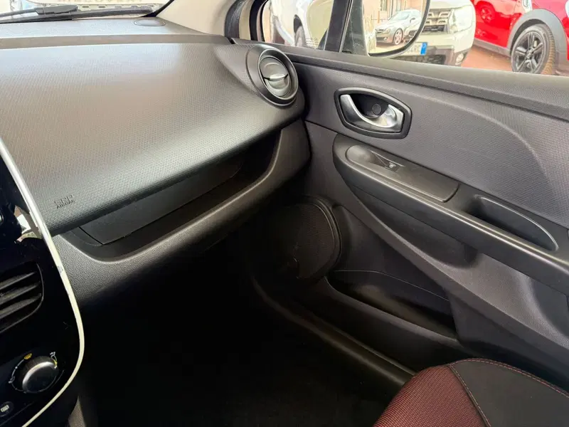 Renault Clio usata a Brescia (19)