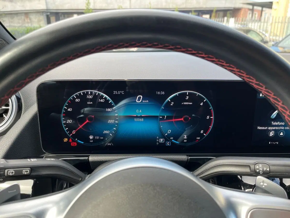 Mercedes-Benz GLA SUV usata a Firenze (13)