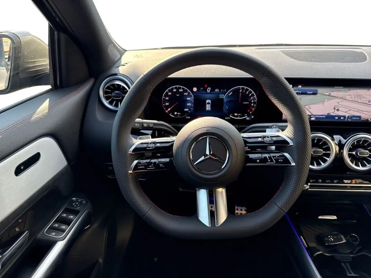 Mercedes-Benz GLA SUV usata a Firenze (11)