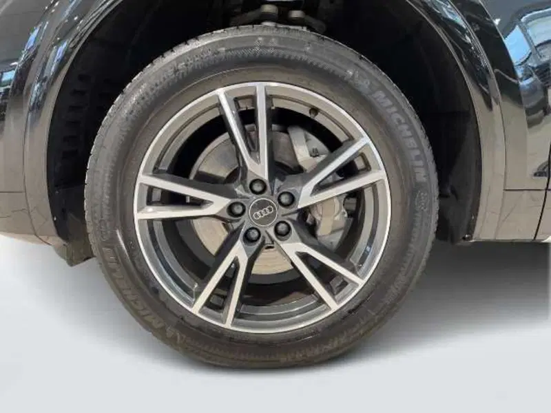 Audi Q5 Sportback usata a Prato (7)