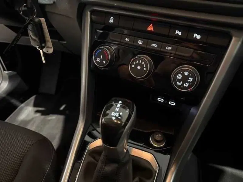 Volkswagen T-Roc usata a Prato (15)