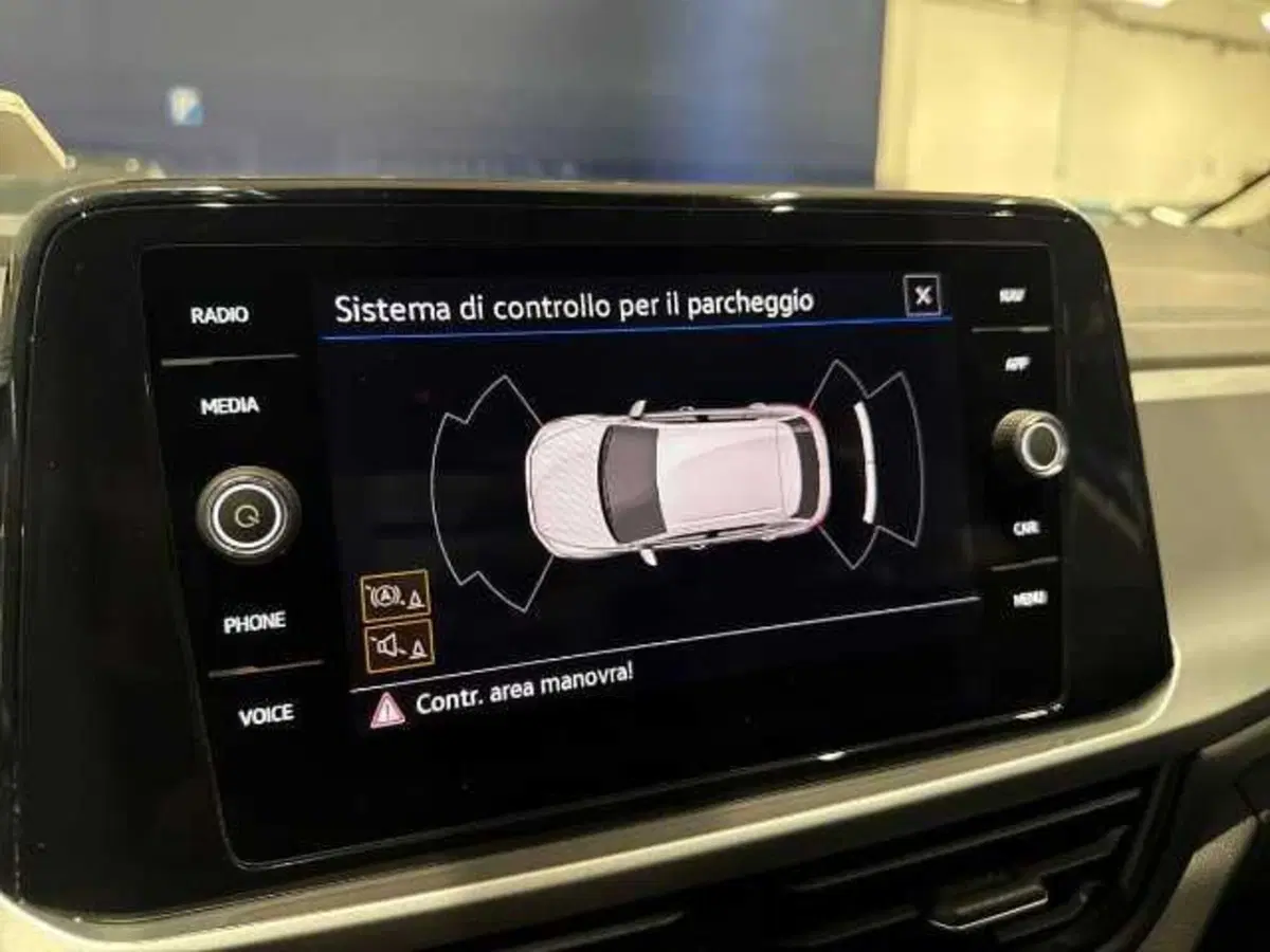 Volkswagen T-Roc usata a Prato (17)