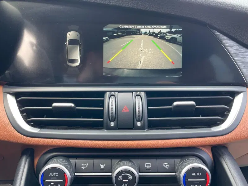 Alfa Romeo Giulia usata a Ancona (13)