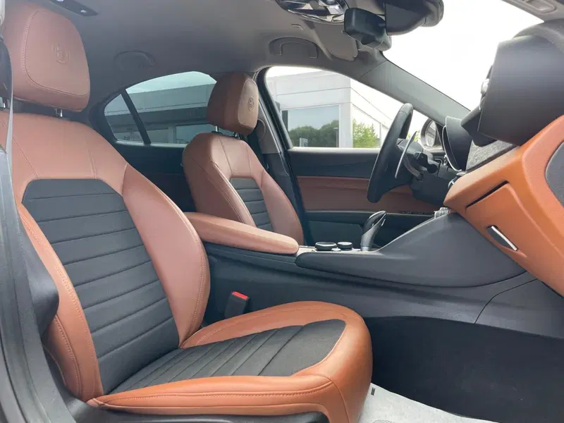 Alfa Romeo Giulia usata a Ancona (15)