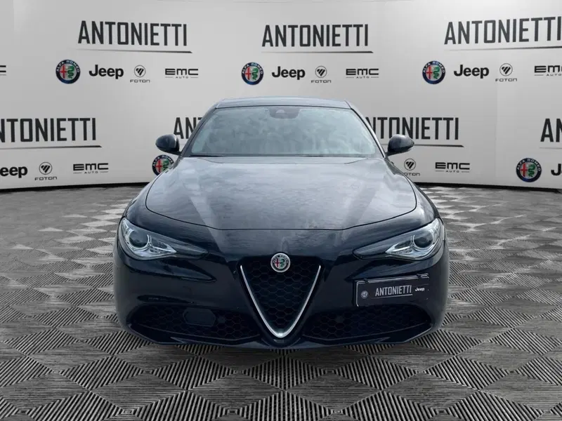 Alfa Romeo Giulia usata a Ancona (2)