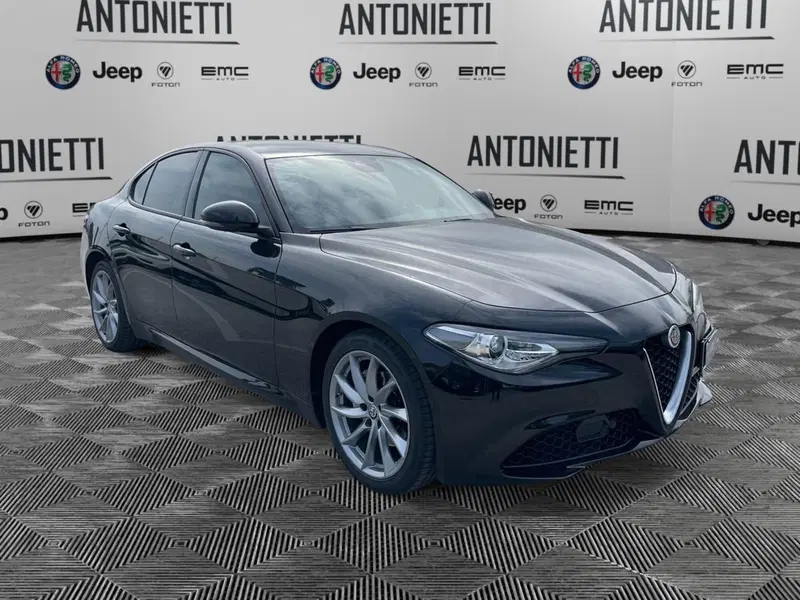 Alfa Romeo Giulia usata a Ancona (3)