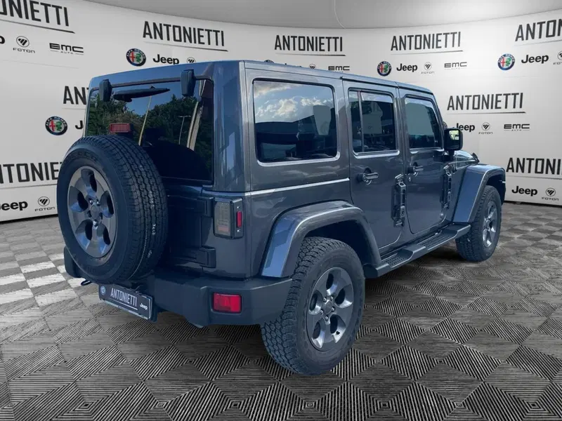 Jeep Wrangler Unlimited usata a Ancona (5)