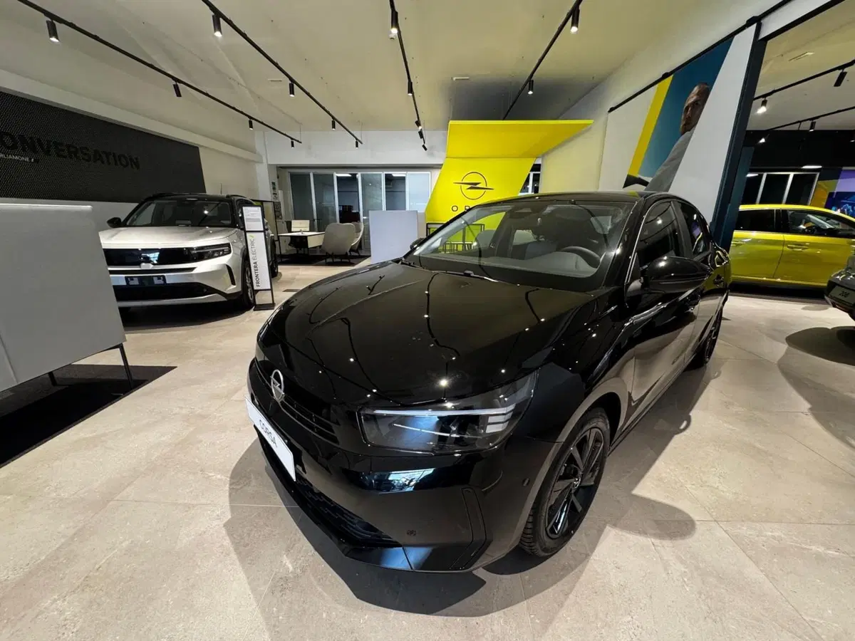 Opel Corsa nuova a Frosinone (3)