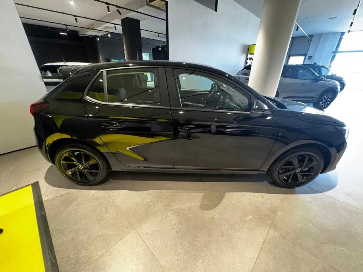 Opel Corsa nuova a Frosinone (4)