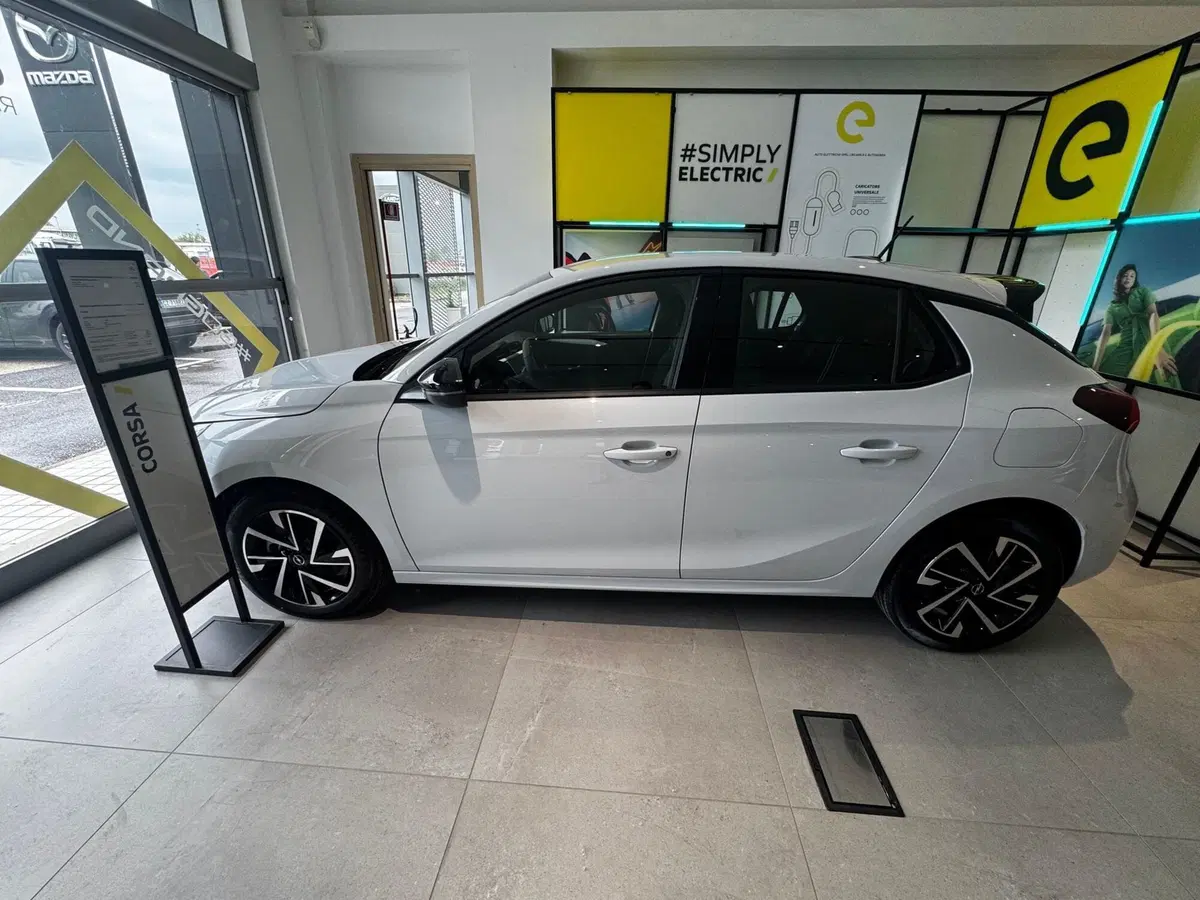 Opel Corsa nuova a Frosinone (3)