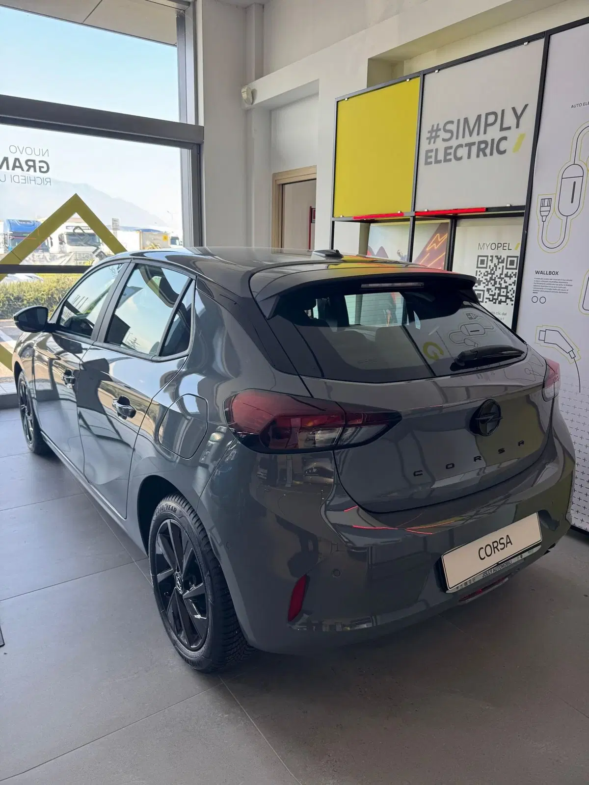 Opel Corsa nuova a Frosinone (5)