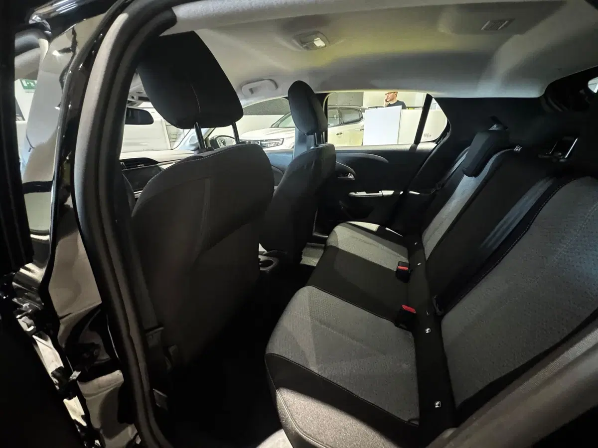 Opel Corsa nuova a Frosinone (7)