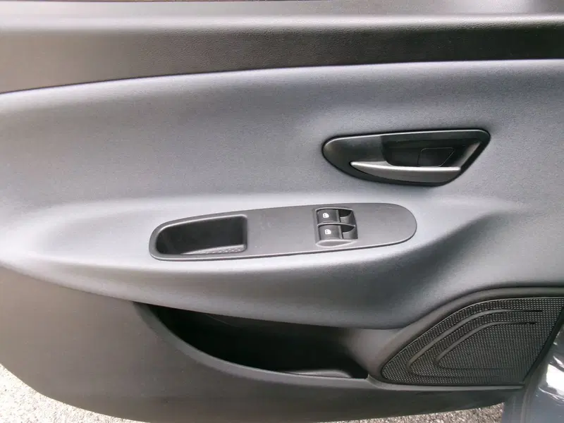 Lancia Ypsilon usata a Venezia (15)