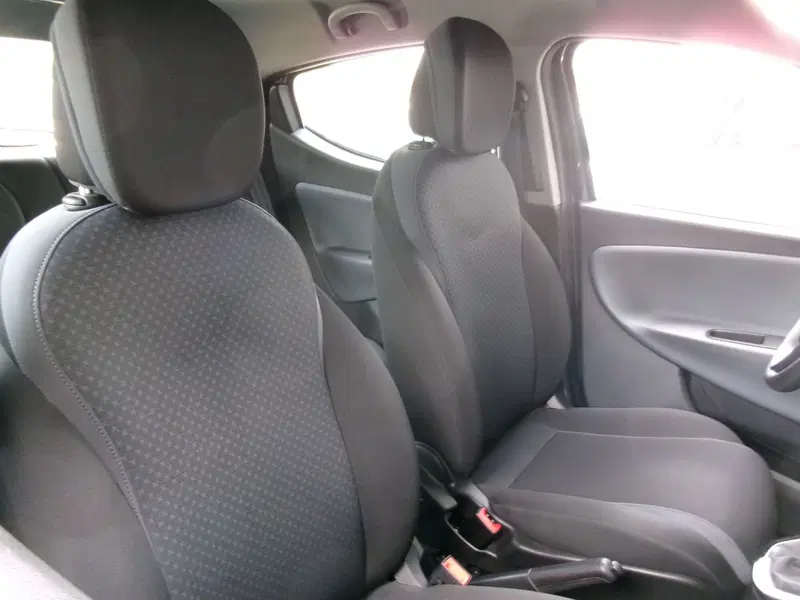 Lancia Ypsilon usata a Venezia (18)
