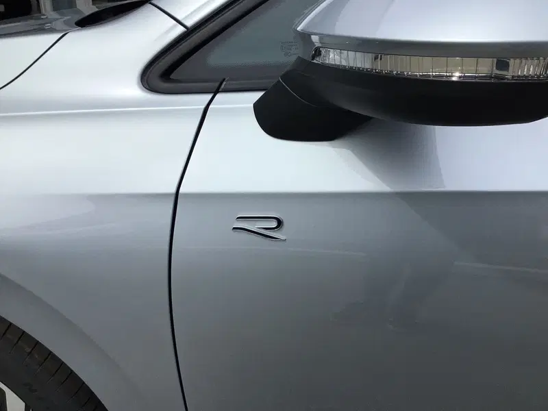 Volkswagen Golf nuova a Genova (8)