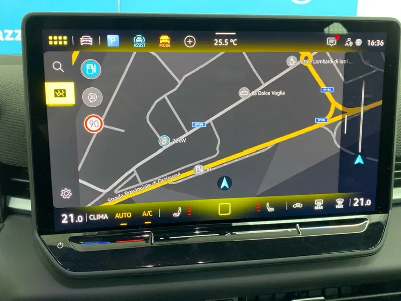 Volkswagen T-Roc usata a Lodi (14)