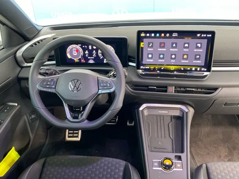 Volkswagen T-Roc usata a Lodi (8)