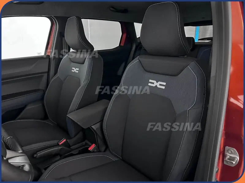 Dacia Duster usata a Milano (8)